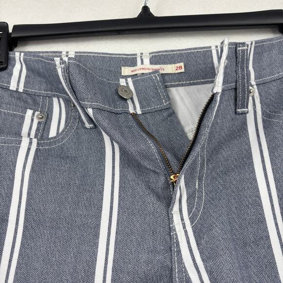 Levi Shorts Womens Size 28 Blue White Stripe Mid Length Pockets Cuffed Stretch - Picture 2 of 10